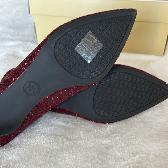NIB Michael Kors red glitter kitty heels size 7.5 - Picture 4 of 5